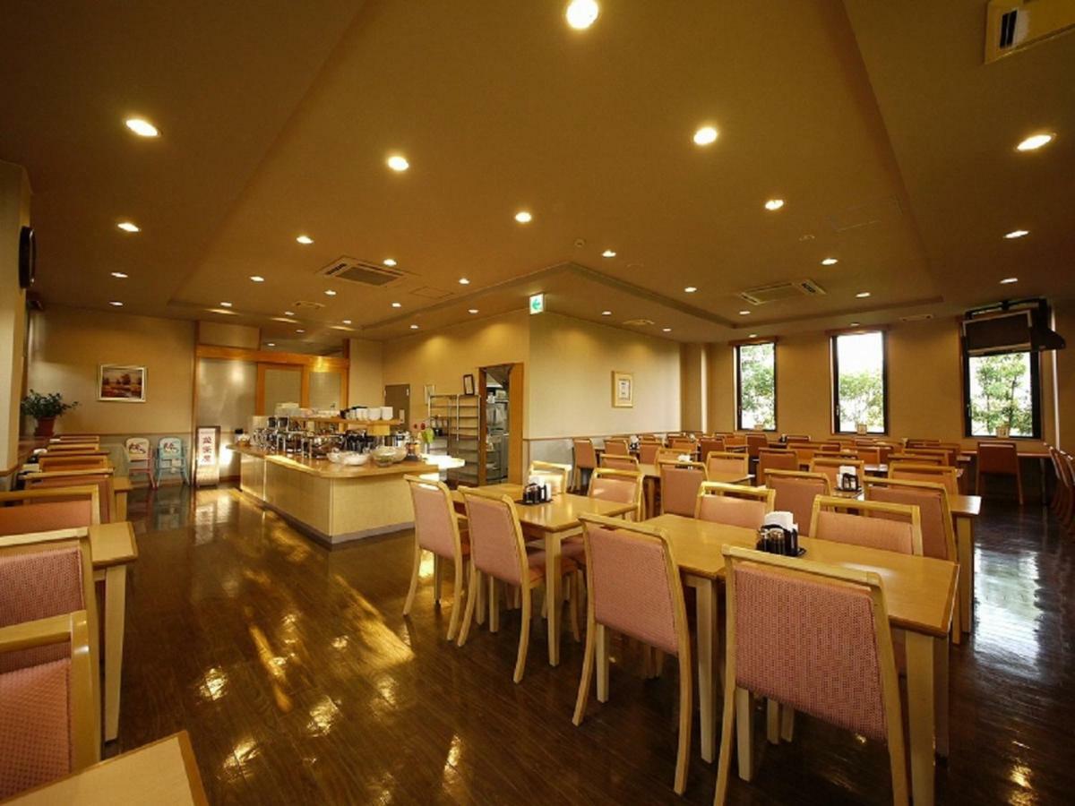 Hotel Route-Inn Igaueno -Igaichinomiya Inter- Buitenkant foto